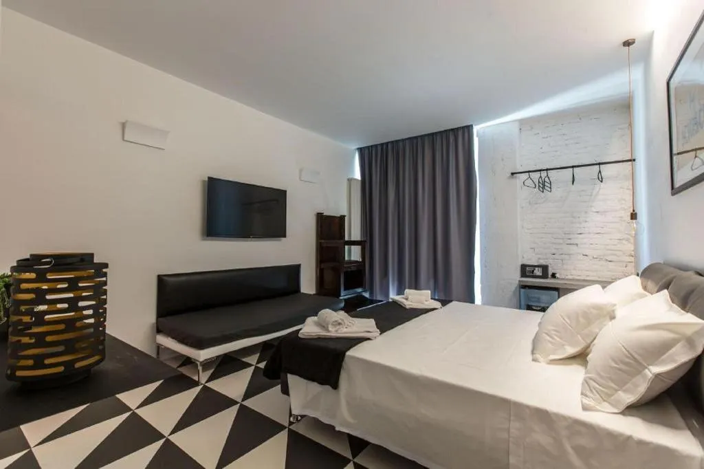 Room, The Boutique Napoli Suite, Naples