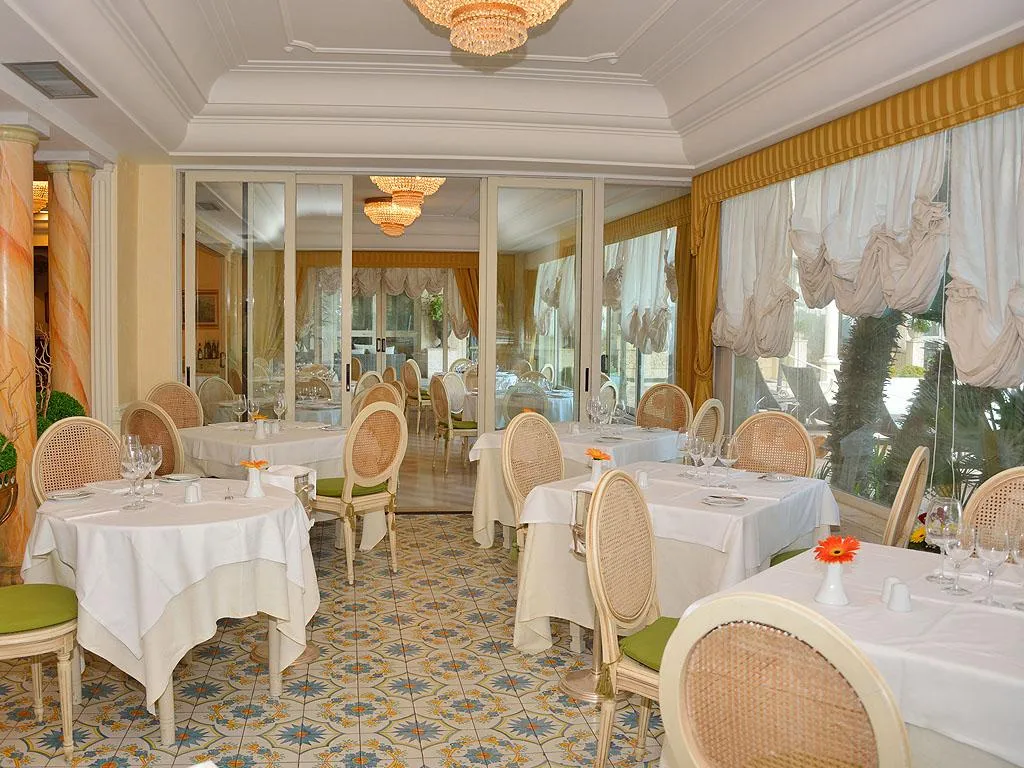 Restaurant, Hellenia Yachting, Catania