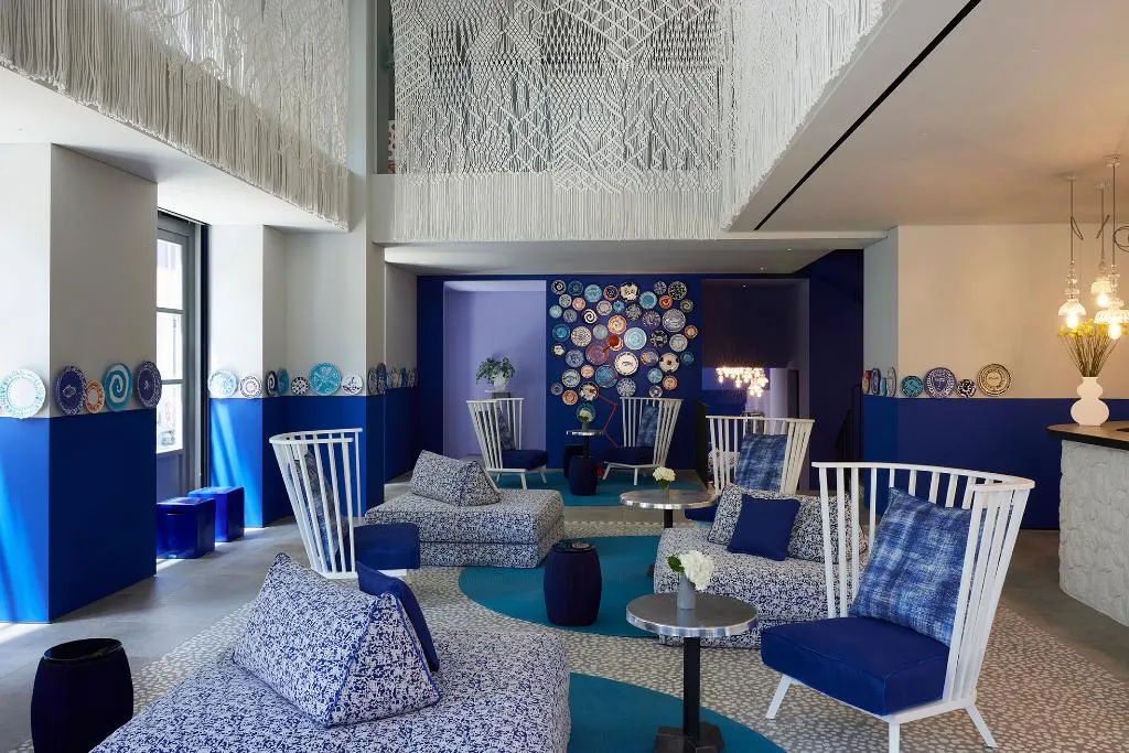 Lobby, Fresh, Athens