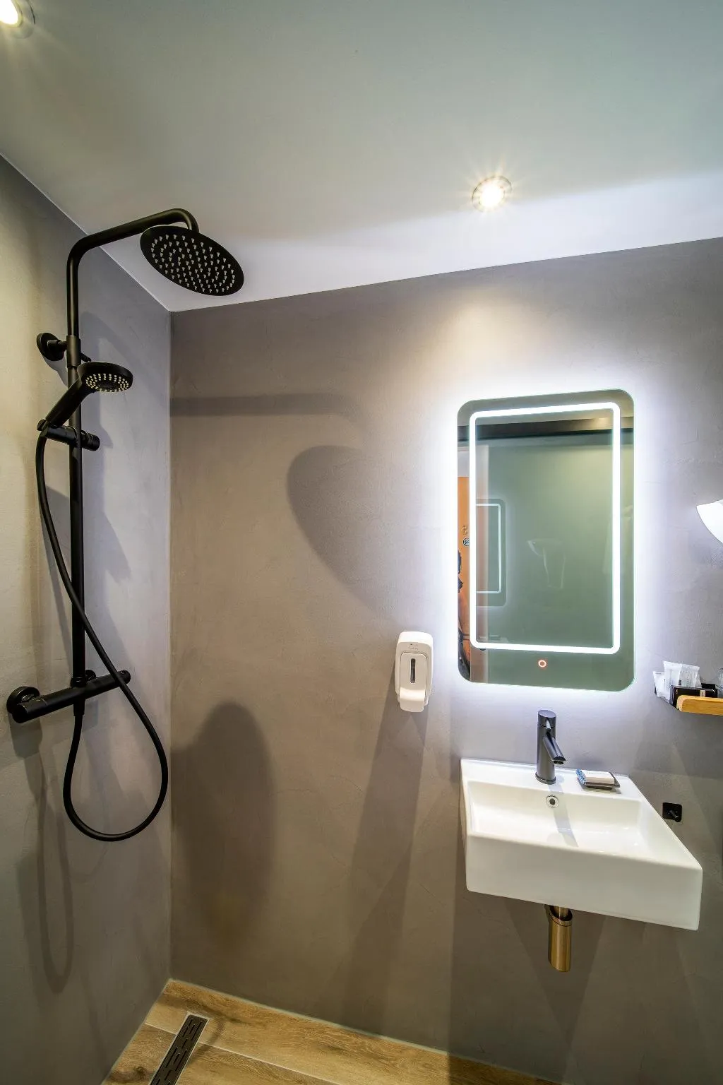 SINGLE STANDARD Room, Hotel Jupiter, Amsterdam