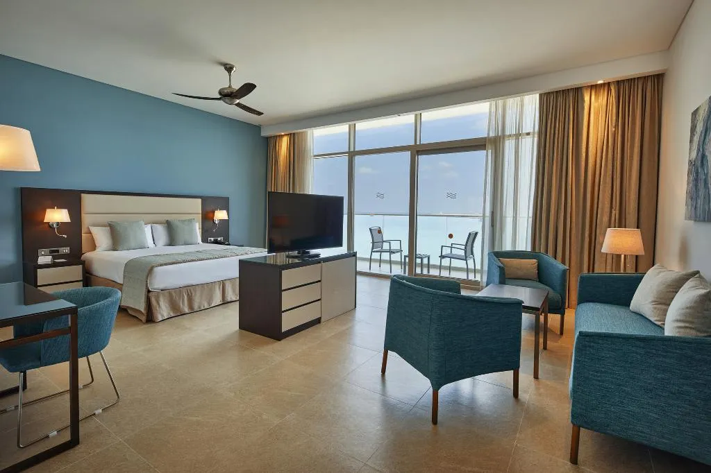 JUNIOR SUITE SEA VIEW Room, Hotel Riu Dubai - All Inclusive, Dubai