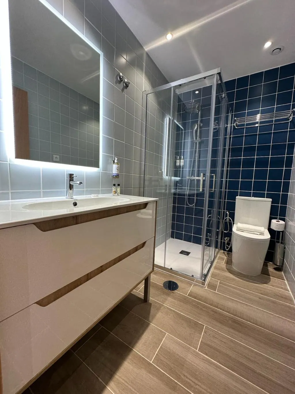 TRIPLE STANDARD Room, Oporto Station Hostel & Rooms, Porto