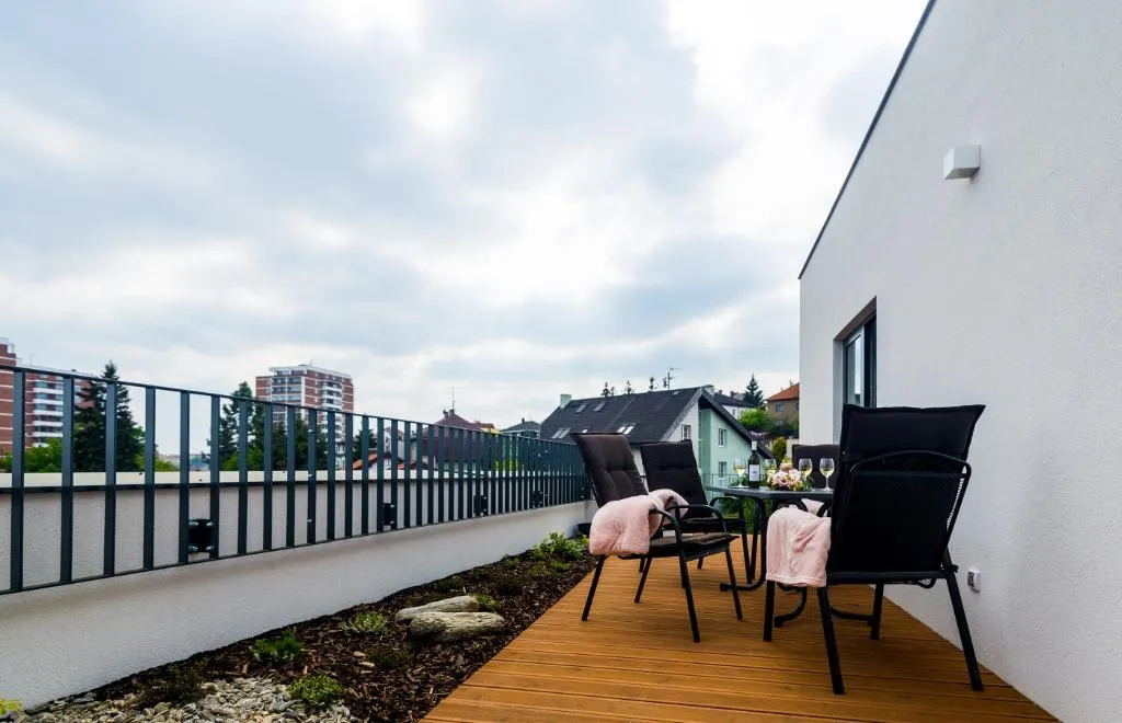 APARTMENT WITH TERRACE Room, Residence Trafick (Self-service check-in), Prague