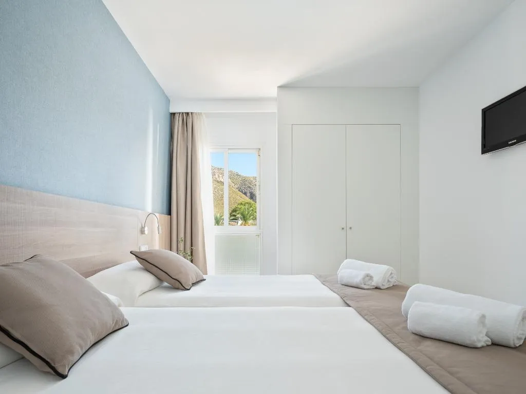 SUITE POOL VIEW Room, Puerto Azul Suite Hotel, Majorca
