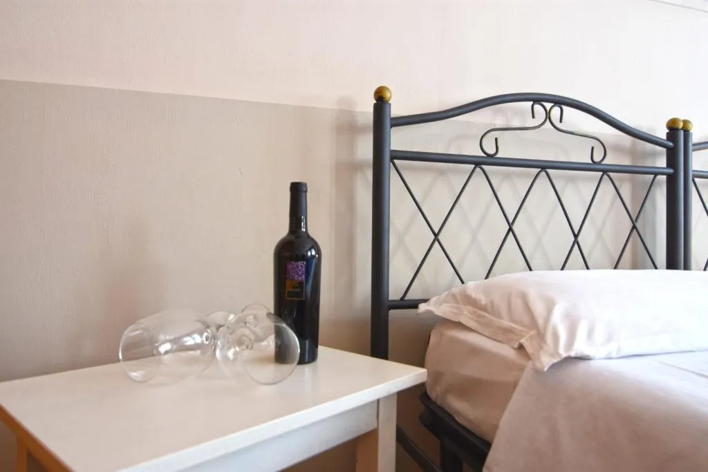 APARTMENT SEA VIEW WITH TERRACE Room, Case Così Apartments Napoli, Naples