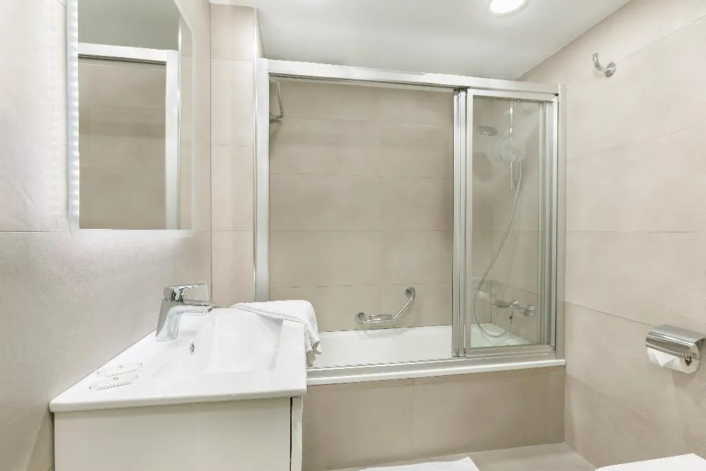 APARTMENT DELUXE Room, Crown Resorts Club Marbella, Costa Del Sol