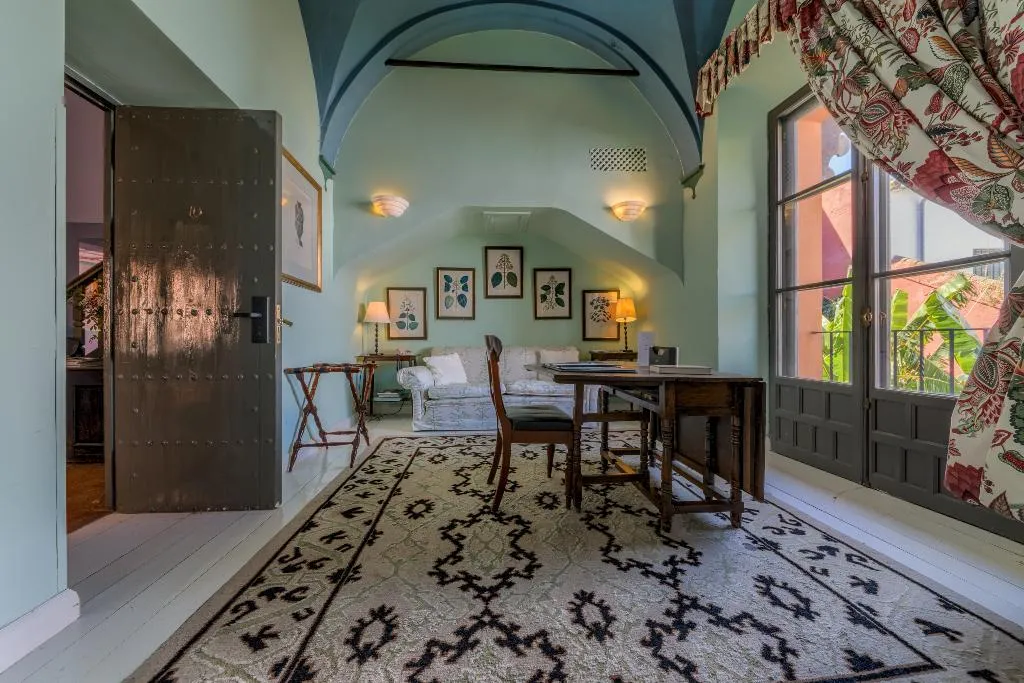 JUNIOR SUITE STANDARD Room, Casa Palacio de Carmona, Seville