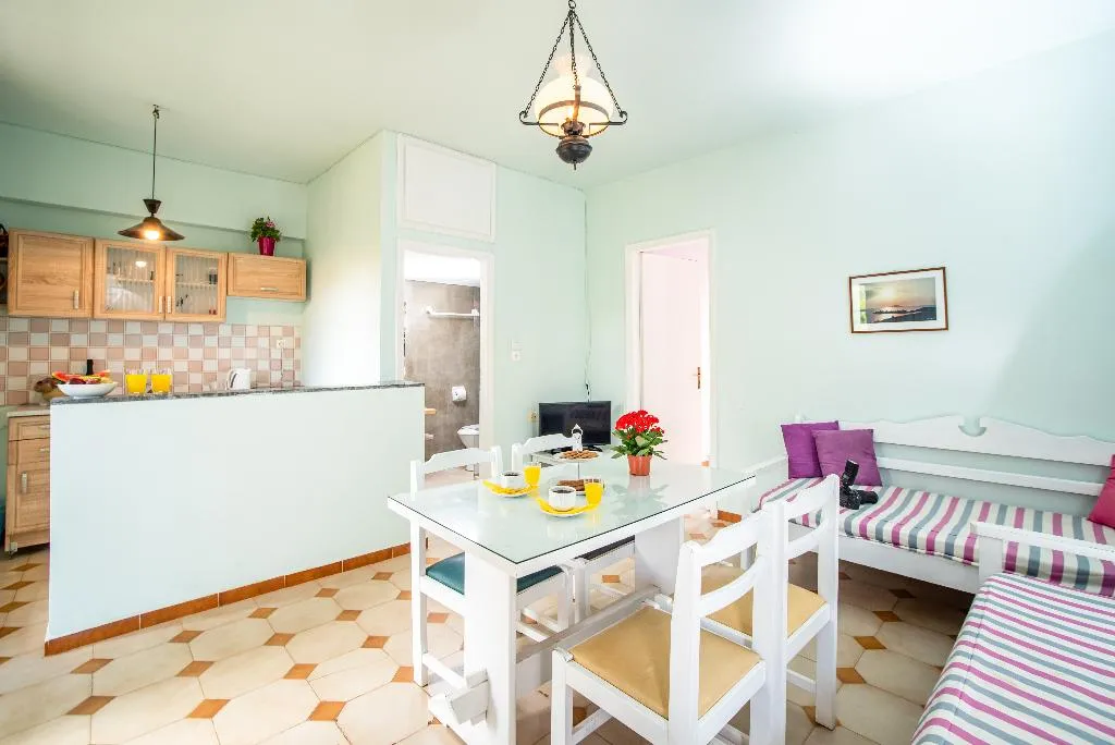 APARTMENT SEA VIEW Room, Alexandra Apartments, Crete