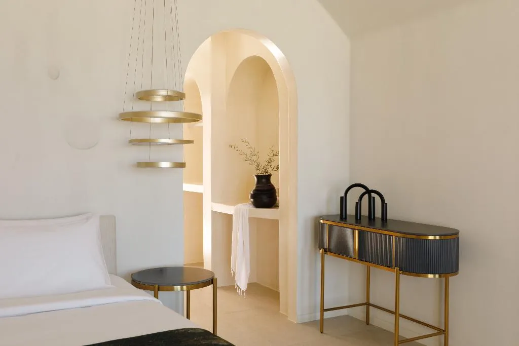 VILLA WITH PRIVATE POOL Room, Elysian Retreat, Santorini