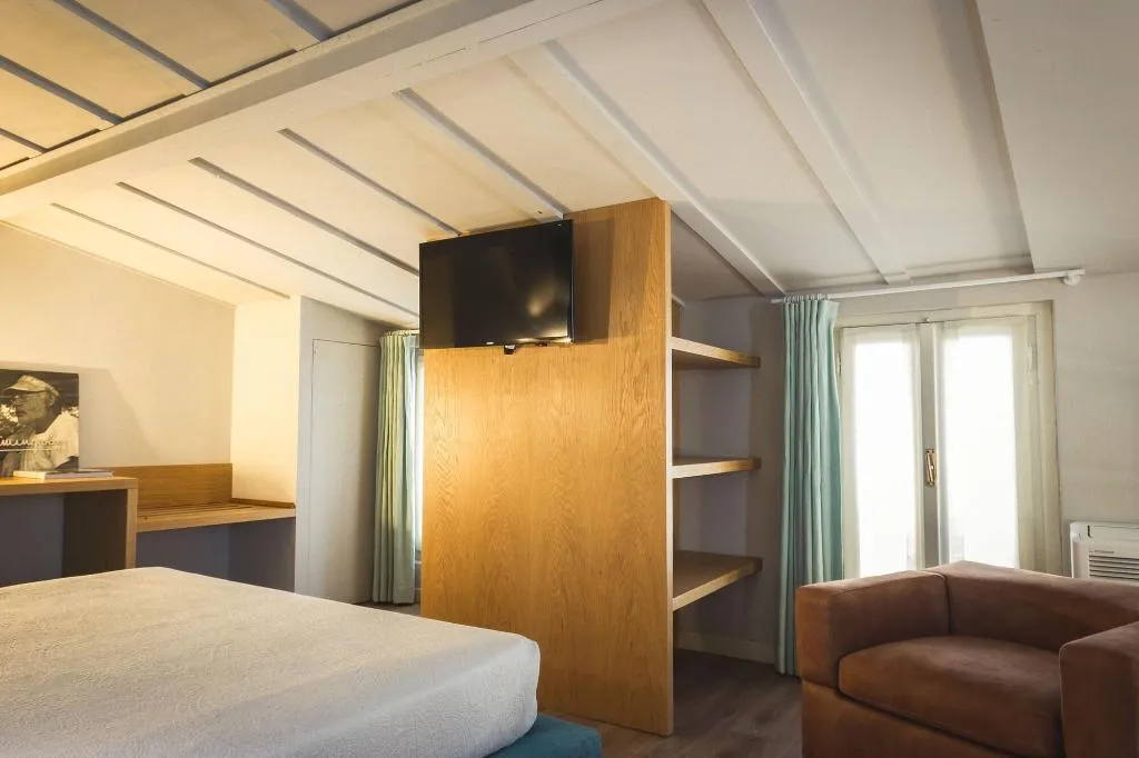 Room, Piccola Torre Maison, Milan