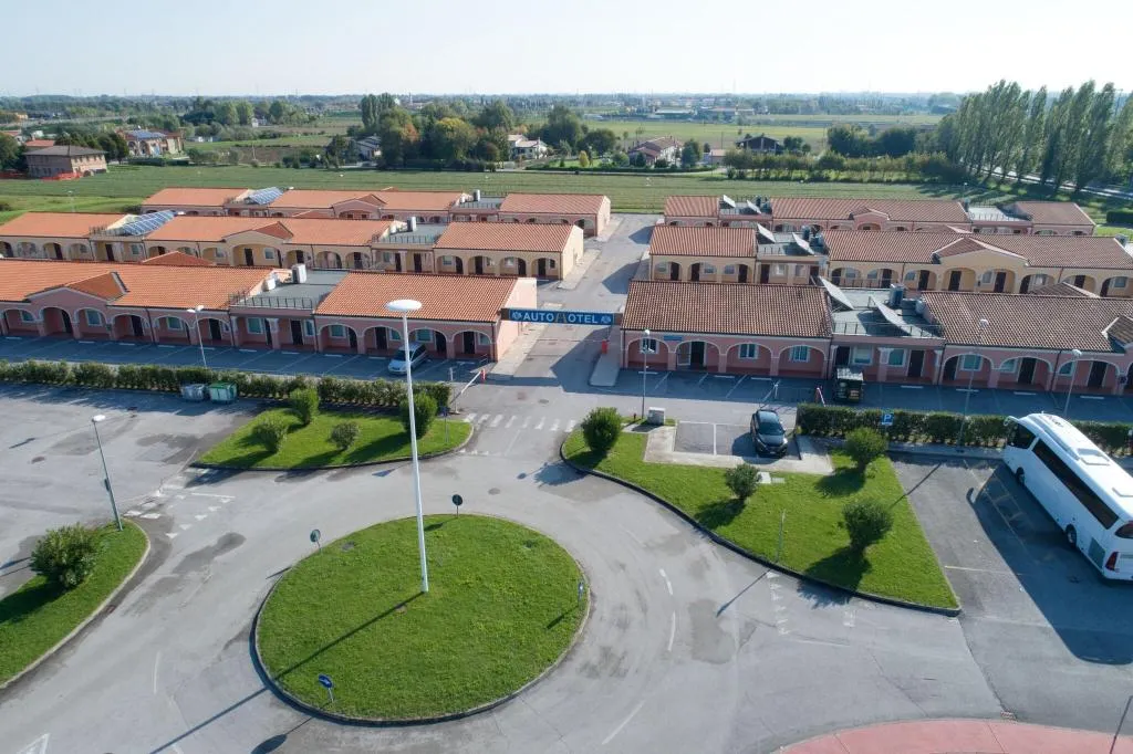 General view, Autohotel Venezia, Venice