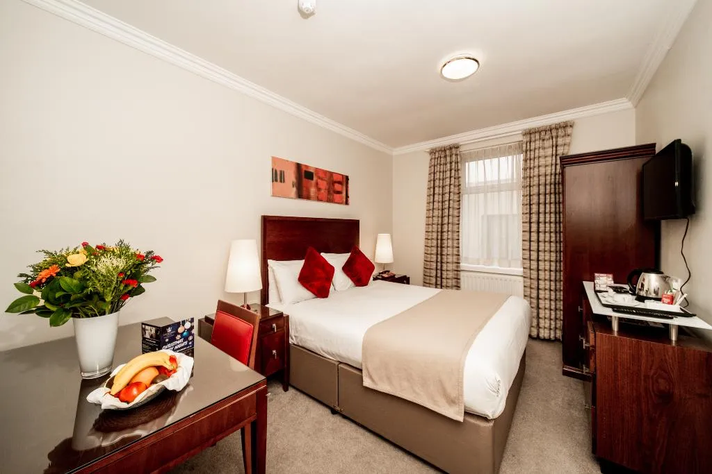 DOUBLE STANDARD Room, White Sands, Dublin