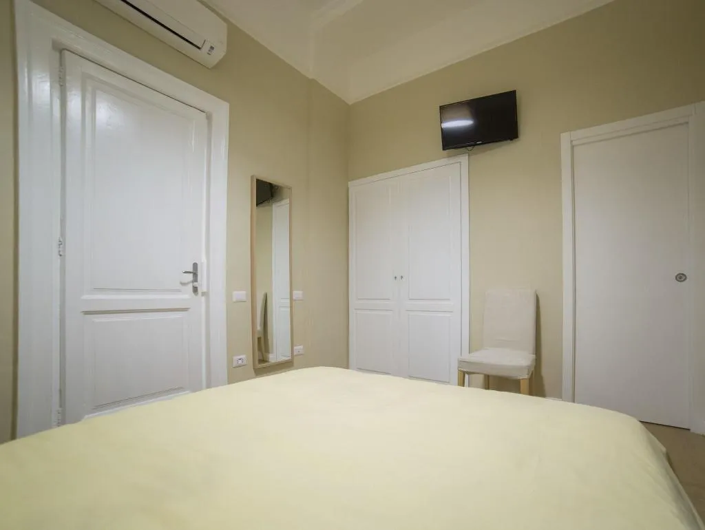 Room, Bnb Il Centrale The Best Choice, Naples