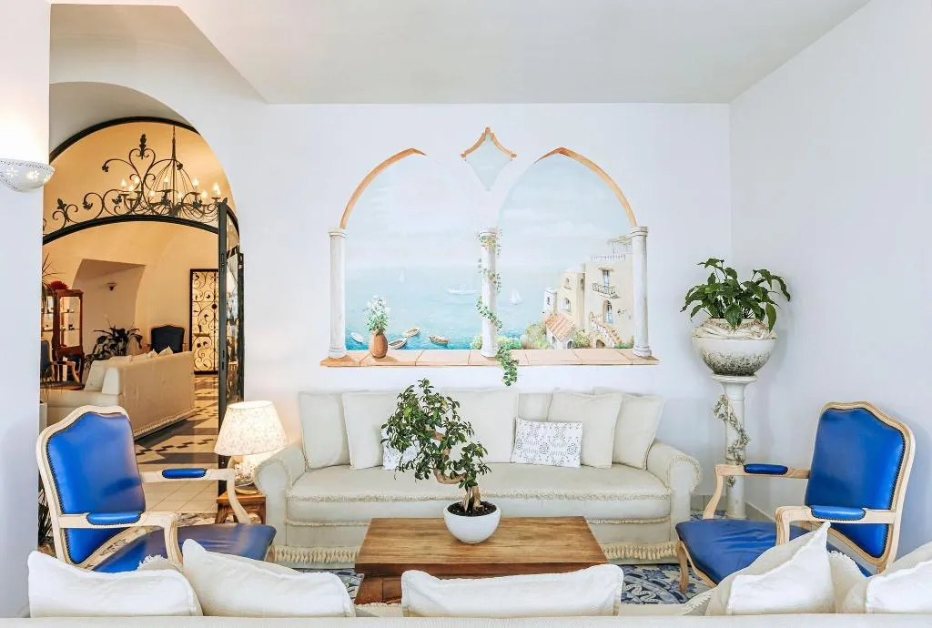 Lobby, Miramare e Castello, Naples