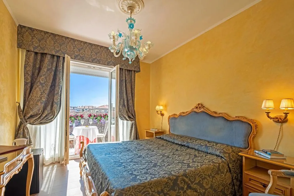DOUBLE SUPERIOR Room, Hotel Rigel, Venice