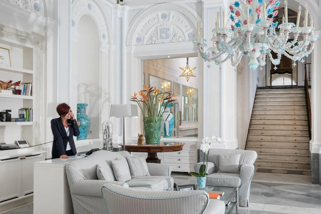 Lobby, Bellevue Syrene, Naples
