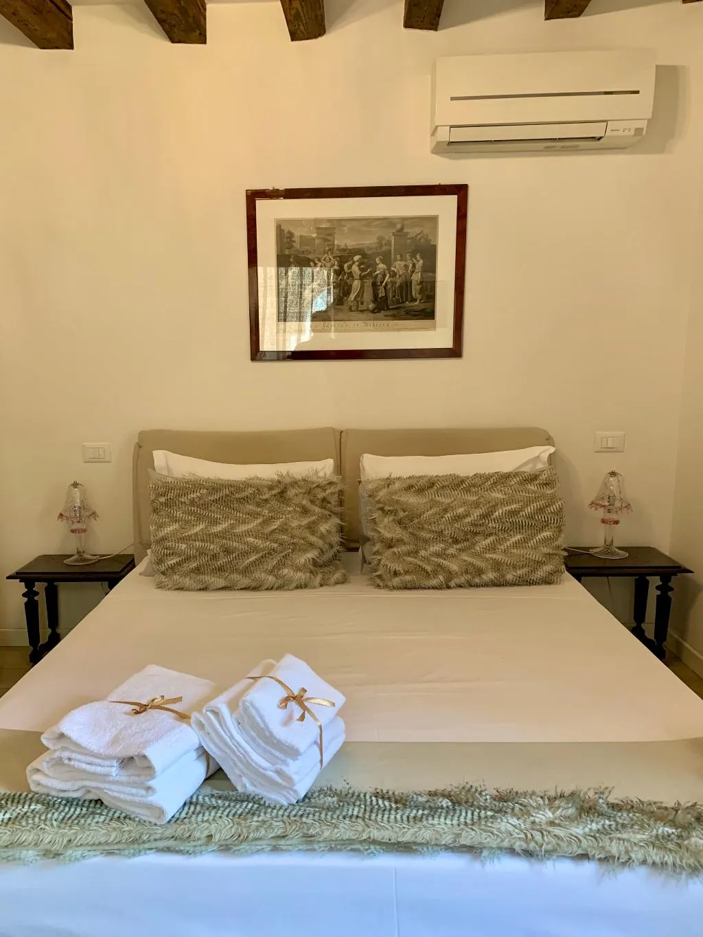 DOUBLE DELUXE Room, B&B Fortuny, Venice