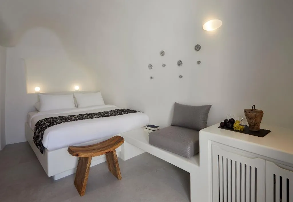CAVE TWO BEDROOMS TWO BATHROOMS Room, Elysian Santorini, Santorini
