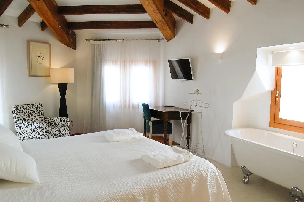 DOUBLE DELUXE Room, Forn Nou, Majorca