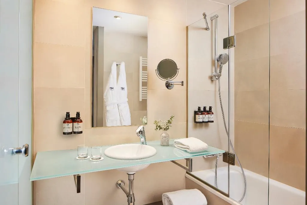 DOUBLE SUPERIOR WITH TERRACE Room, NH Alicante, Costa Blanca