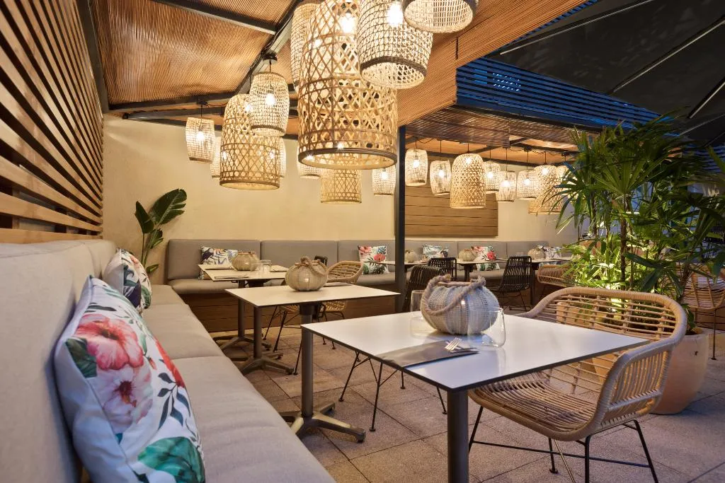 Restaurant, INNSiDE by Meliá Barcelona Apolo, Barcelona