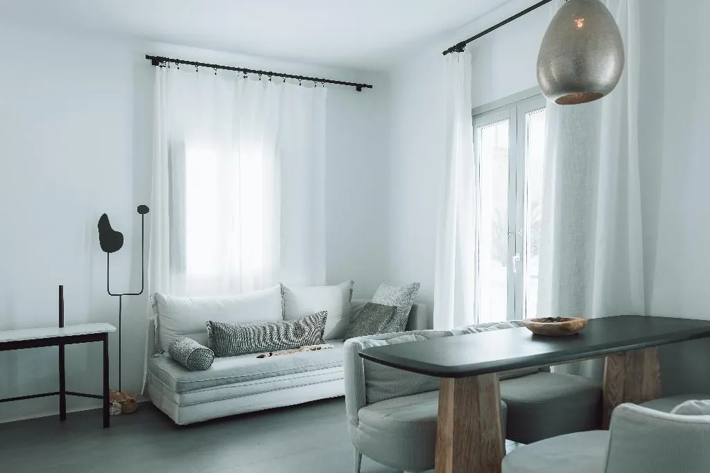 SUITE WITH JACUZZI Room, Mykonos Ammos, Mykonos