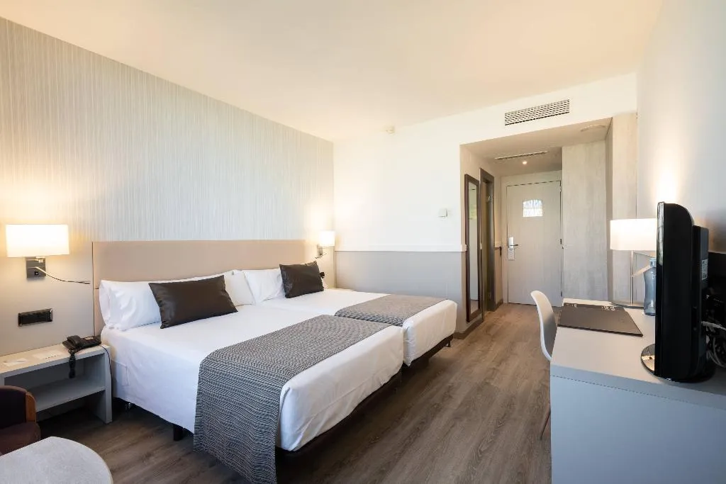DOUBLE SINGLE USE STANDARD Room, Catalonia Gran Hotel Verdi, Barcelona