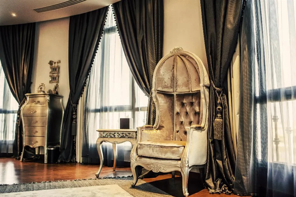 Room, Kempinski Palace Cairo, Cairo