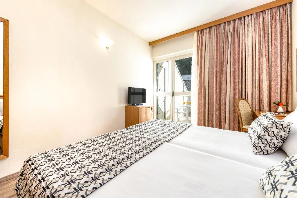 DOUBLE WITH BALCONY Room, Splendid, Dubrovnik