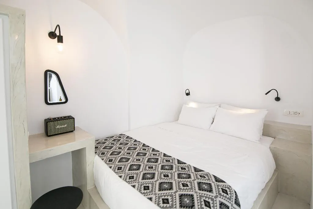 VILLA ONE BEDROOM Room, White Pearl Villas, Santorini