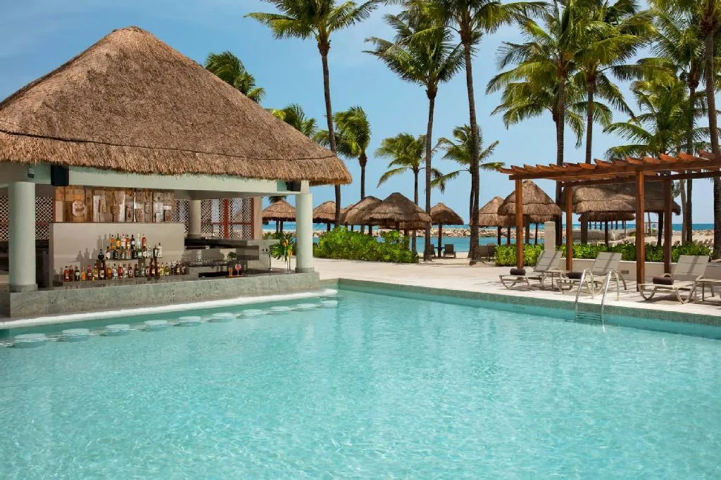 Pool, Dreams Aventuras Riviera Maya All Inclusive, Cancun Area