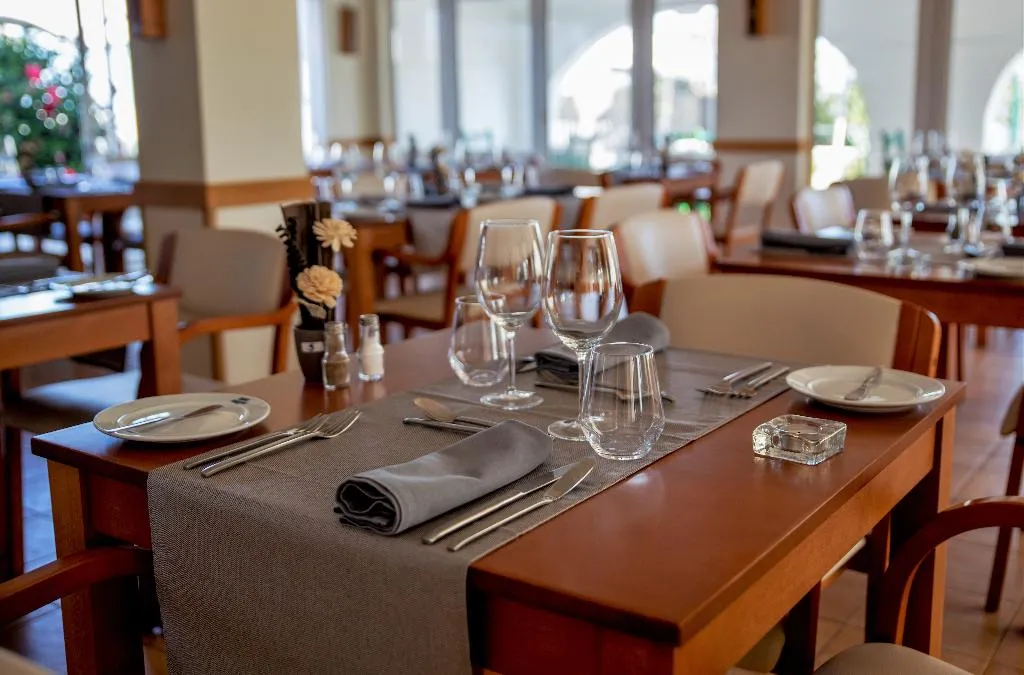 Restaurant, Hotel Maritur - Adults Only by Pierre & Vacances, Algarve