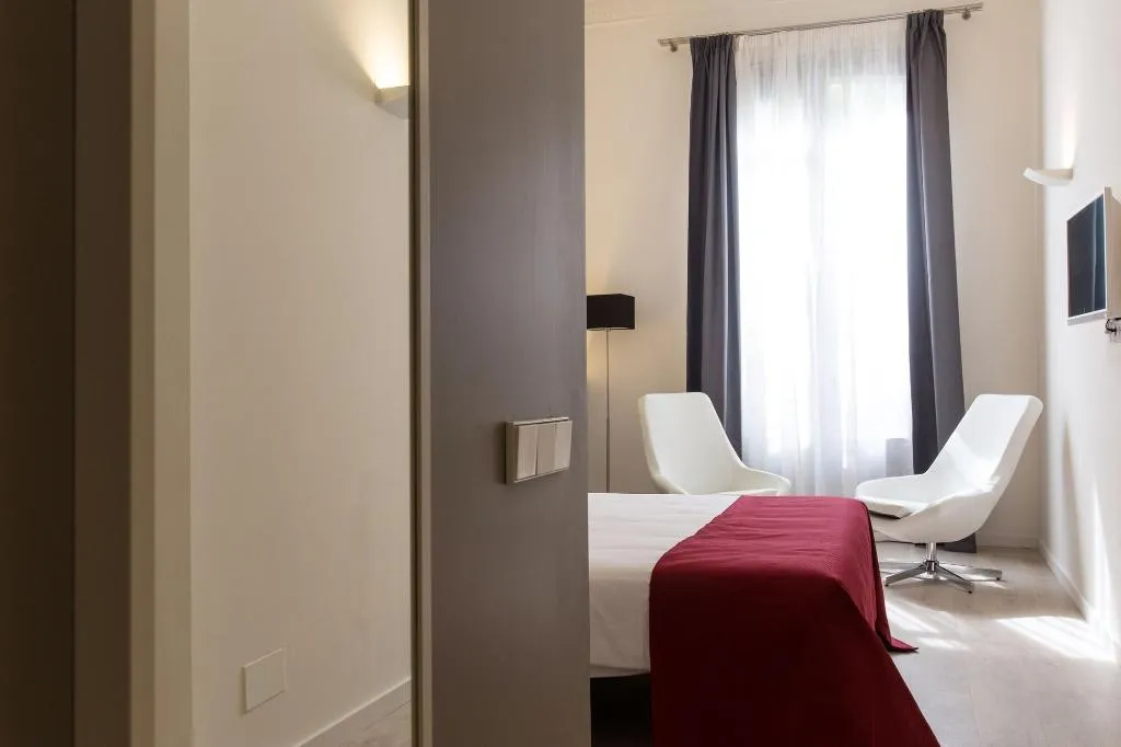 Room, Izaila Plaza Catalunya, Barcelona