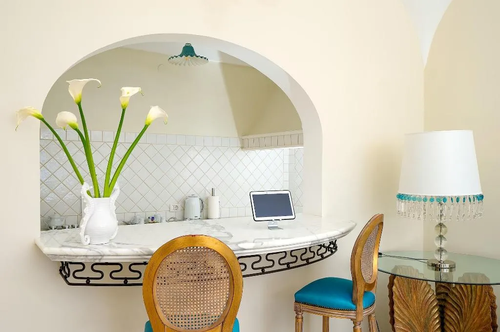 Room, Villa Boheme Exclusive Luxury Suites, Naples