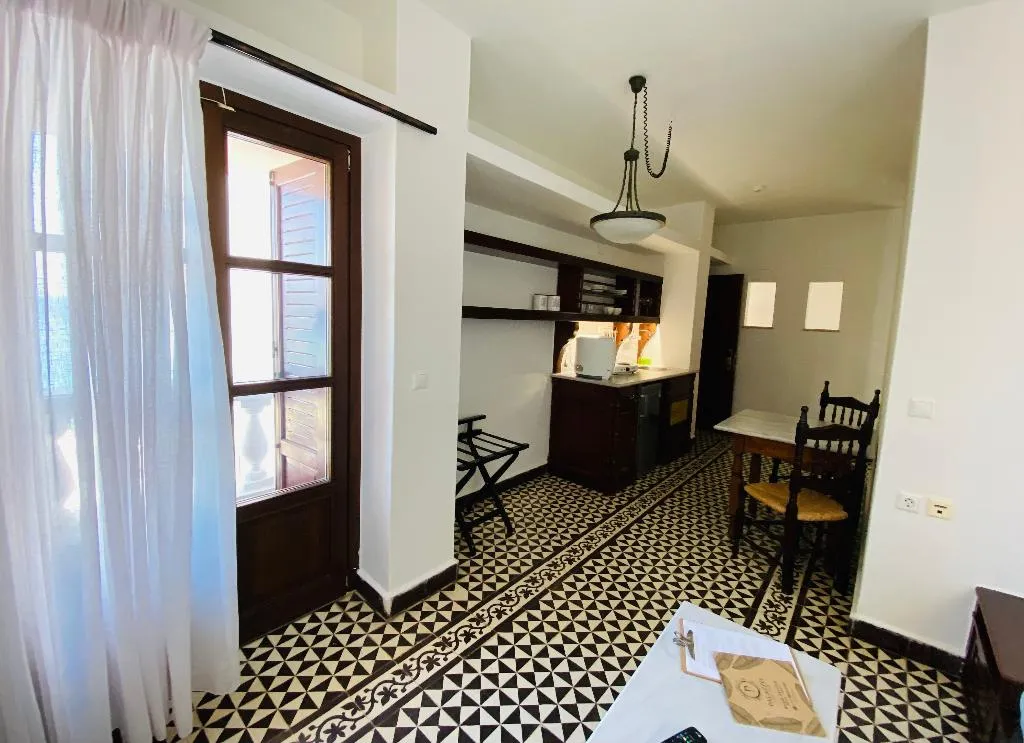 STUDIO STANDARD Room, Palazzo Arhontiko Apartments, Crete