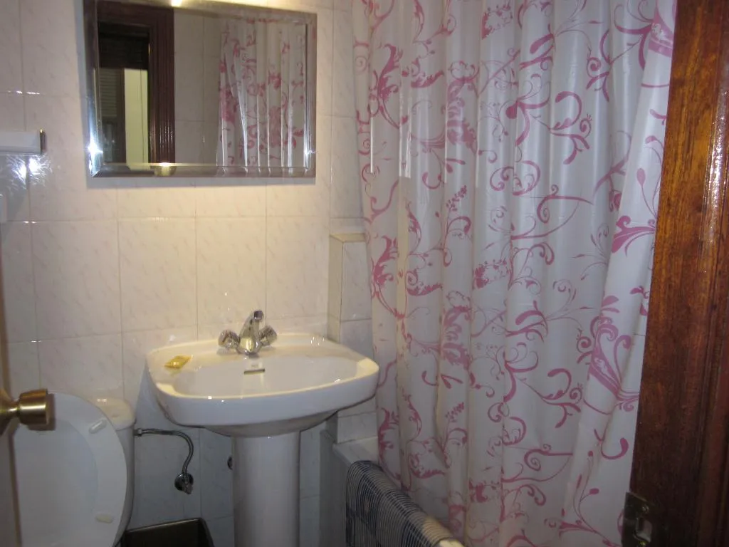 QUADRUPLE STANDARD Room, Hostal Splendid, Madrid