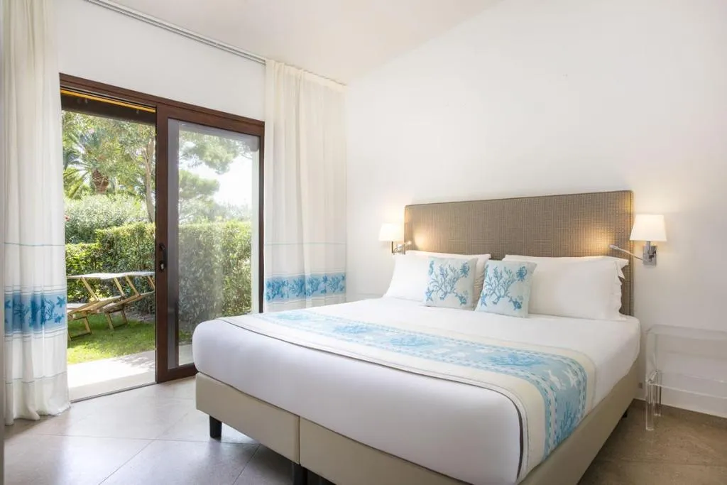 SUITE TWO BEDROOMS TWO BATHROOMS Room, Cormoran Hotel & Residence, Cagliari