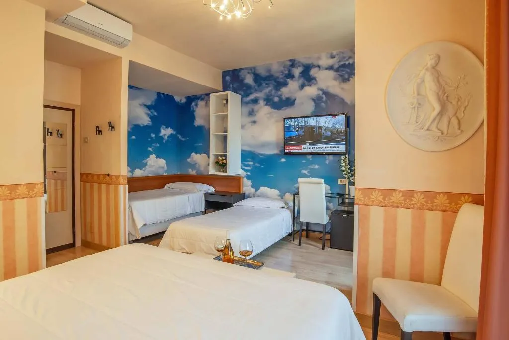QUADRUPLE TWO DOUBLE BEDS Room, Jane Hotel, Florence