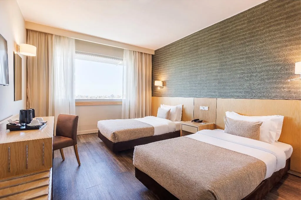 Double or Twin COMFORT Room, HF Ipanema Porto, Porto