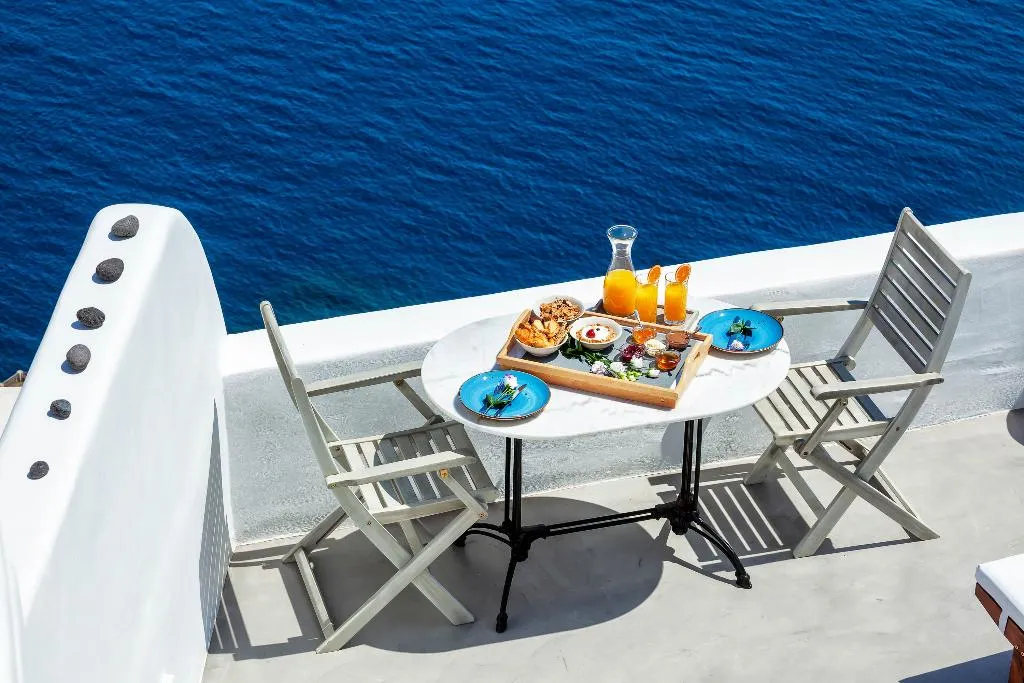 SUITE DELUXE Room, Diamond Luxury Suites, Santorini