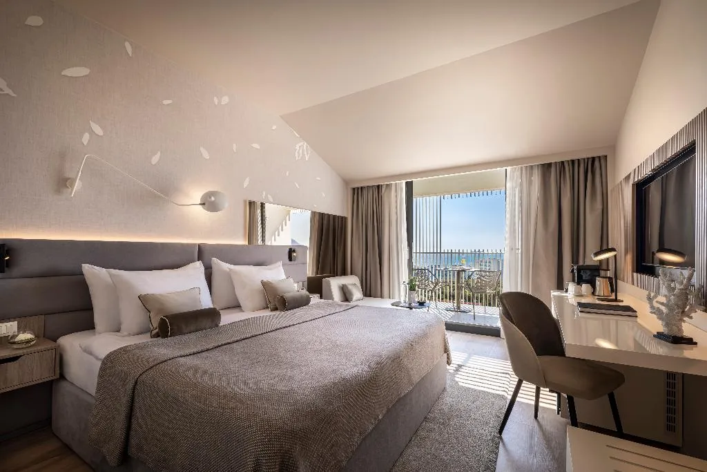 DOUBLE SUPERIOR WITH BALCONY Room, Valamar Lacroma Hotel 4*, Dubrovnik