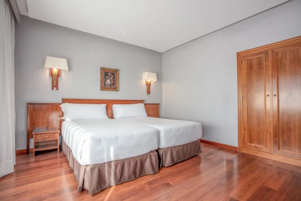 TWIN STANDARD Room, Crisol Regio, Madrid