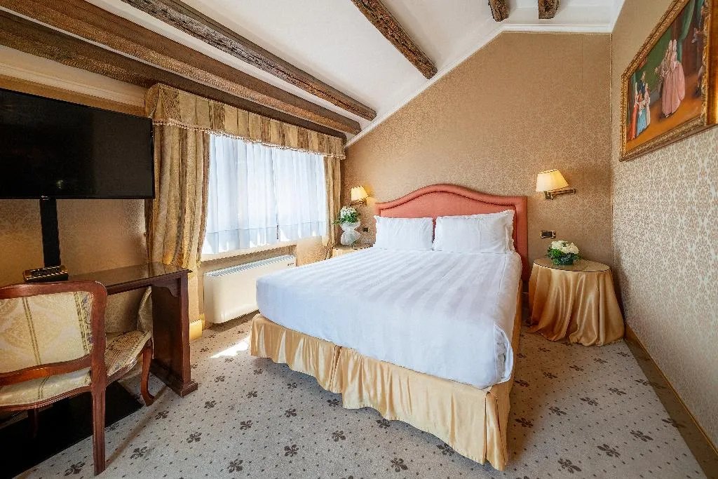 DOUBLE DELUXE Room, Colombina, Venice