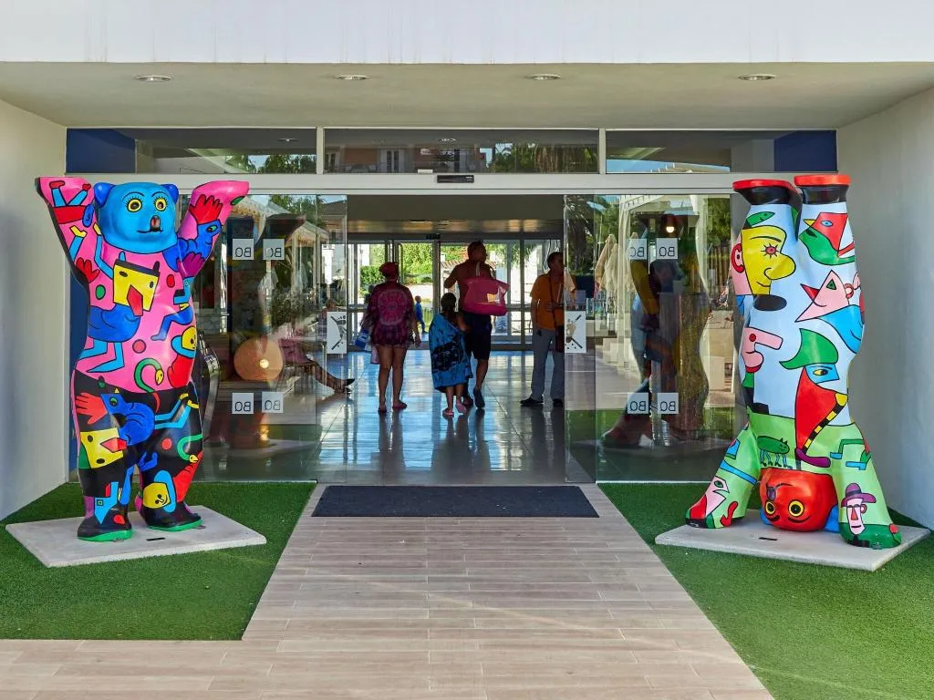 Lobby, BQ Delfin Azul, Majorca