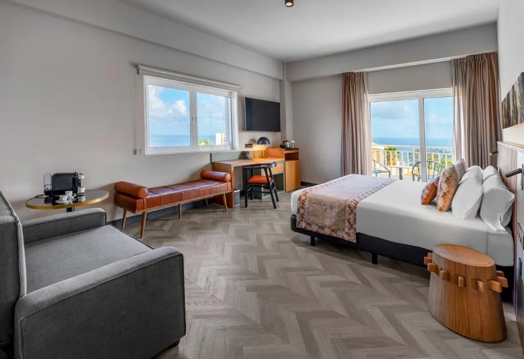 JUNIOR SUITE OCEAN FRONT KING BED Room, Hotel Tui Blue Atlantic Hills, Tenerife