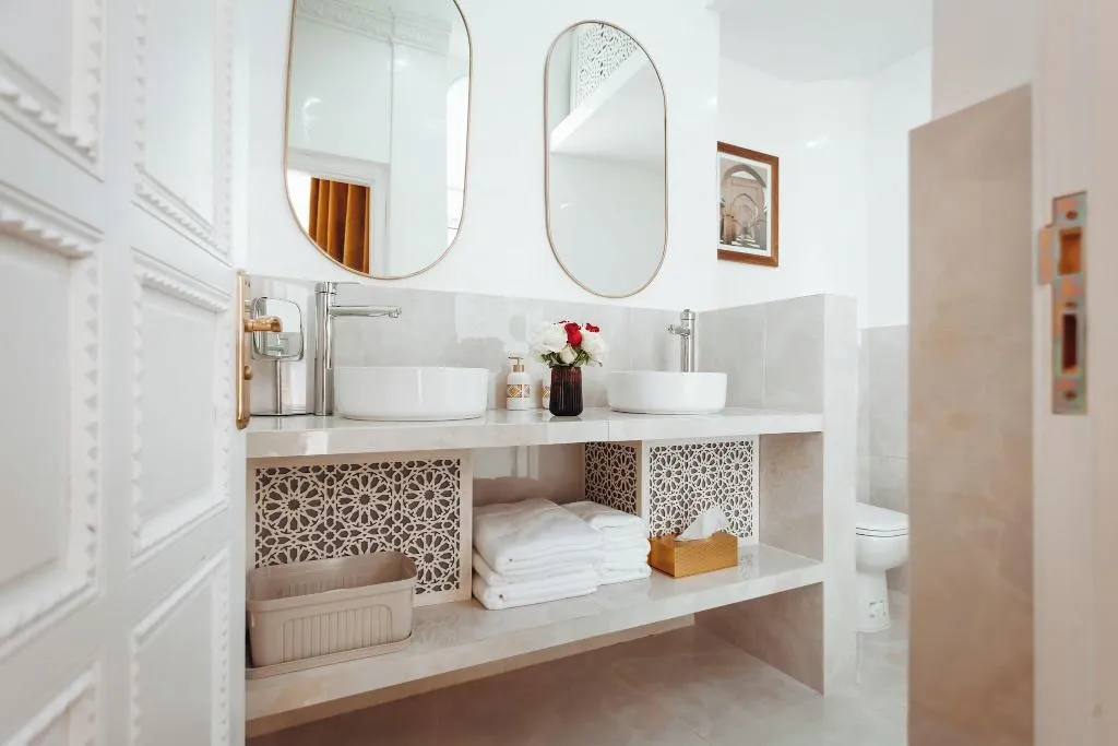 JUNIOR SUITE KING SIZE BED Room, Riad Andalla Spa, Marrakech