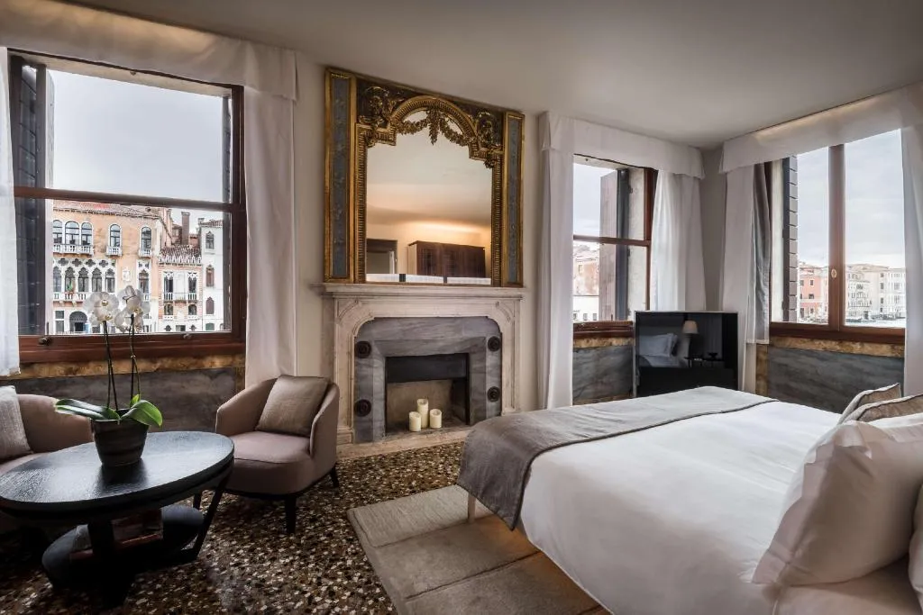 SUITE STANDARD Room, Aman Venice, Venice