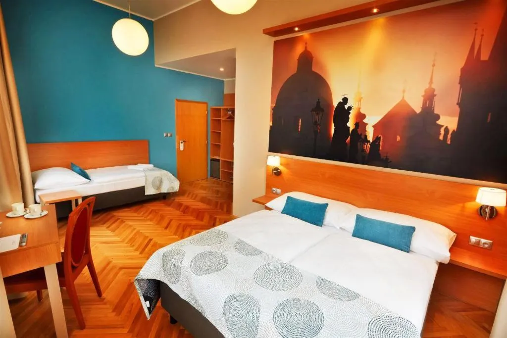 QUADRUPLE STANDARD Room, Hotel Adler, Prague