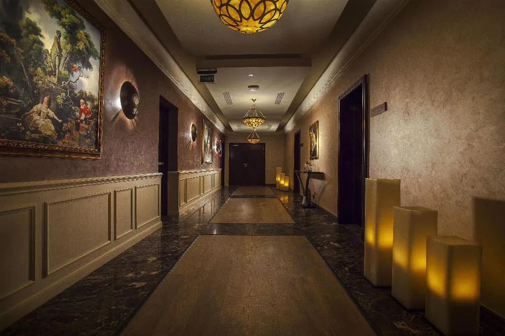 Sports and Entertainment, Kempinski Palace Cairo, Cairo