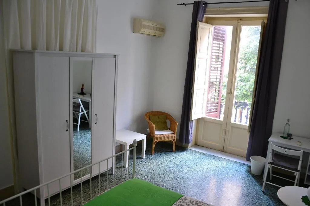 Room, Il Lapino, Palermo